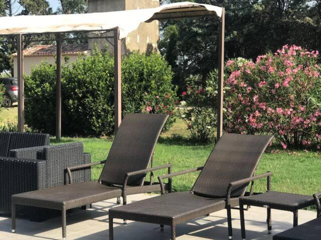 Les Templiers - Petit Bizerty 36 Pers Villa Saint-Gilles  Exterior photo